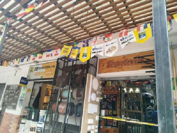 La ferretería  VM